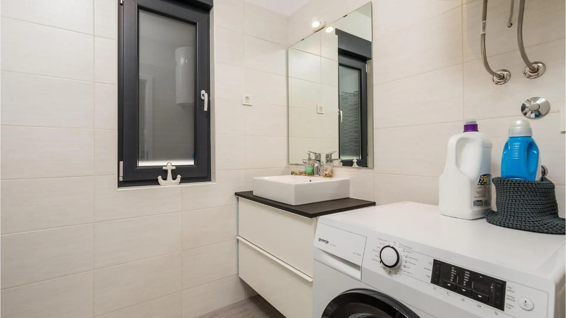 2 Bedroom Pet Friendly Apartment In Omišalj Chorvatsko